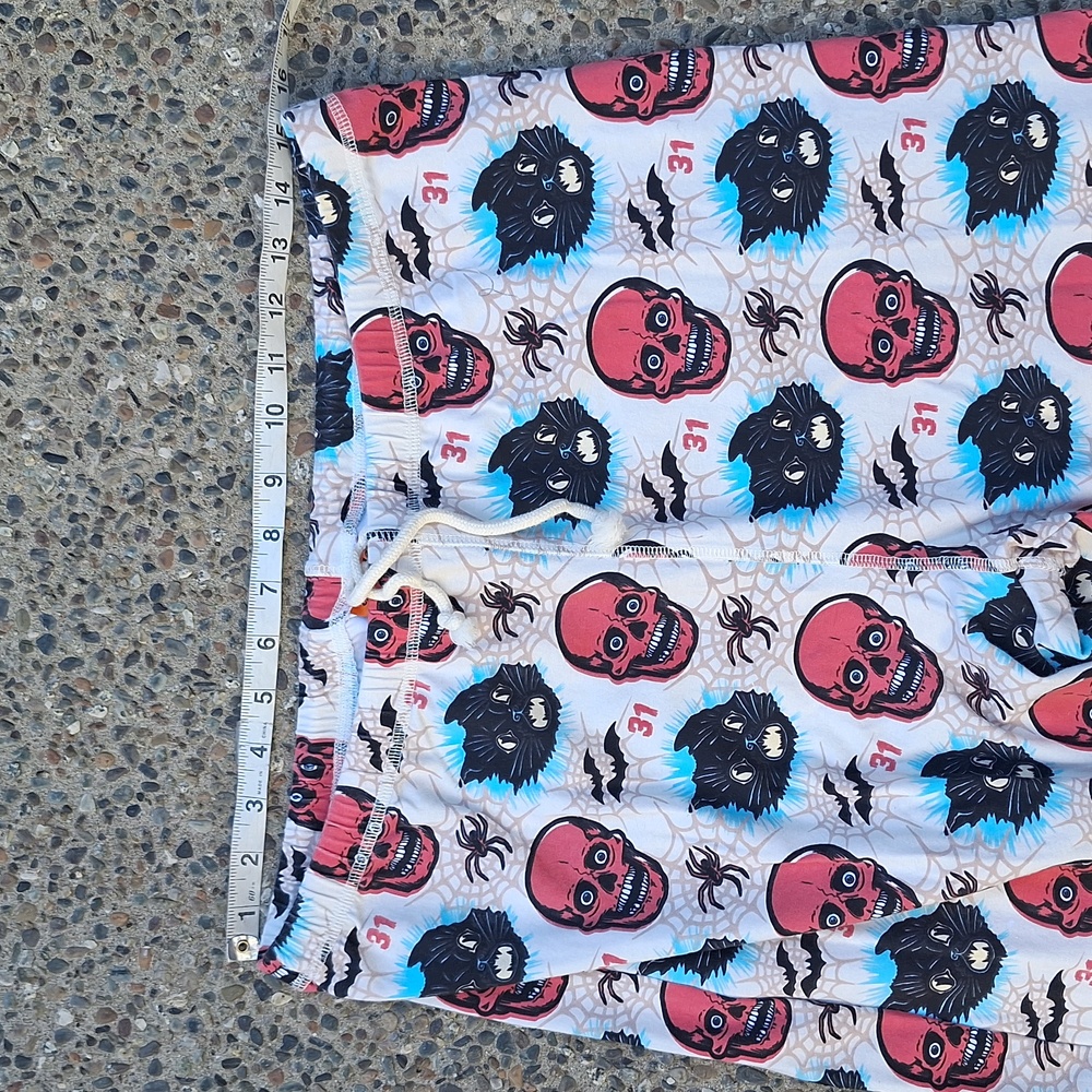 Creepy Co. Presents Beistle Halloween Spooky Skull Cat & Spiderweb Print Pajamas - Picture 10 of 15